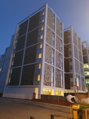 Hilton Ealing